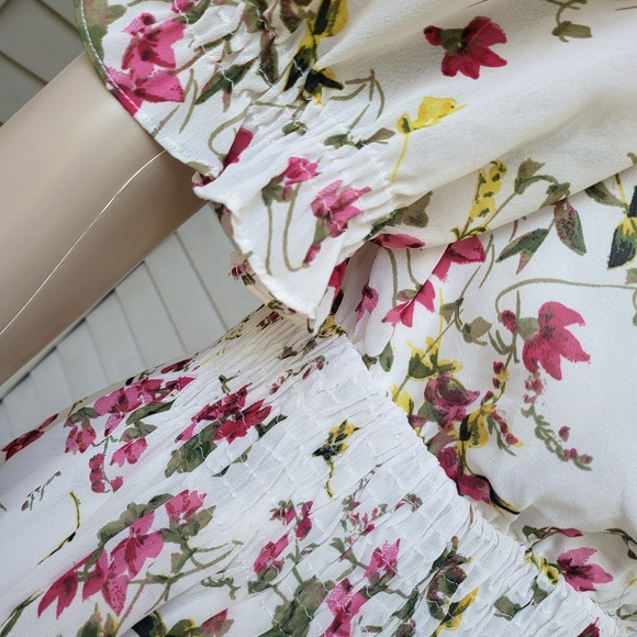 🔥SOLD🔥 🆕️🌺TAYLOR🌺 Women's Short Sleeve Floral Surplice Dress💃 - Picture 9 of 14